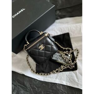 Chanel Women Pre-Loved Bag Very Good Condition